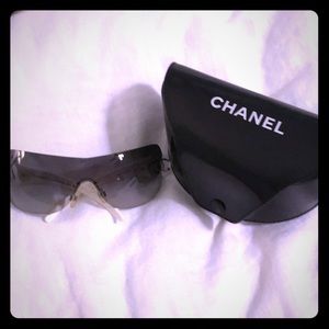 100% authentic CHANEL sunglasses